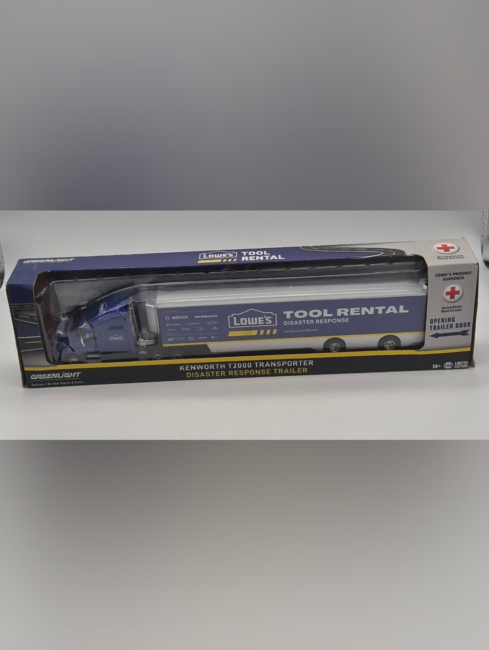 Limited Editon Lowe's Disaster Response Trailer Kenworth T2000 Transporter -1:64